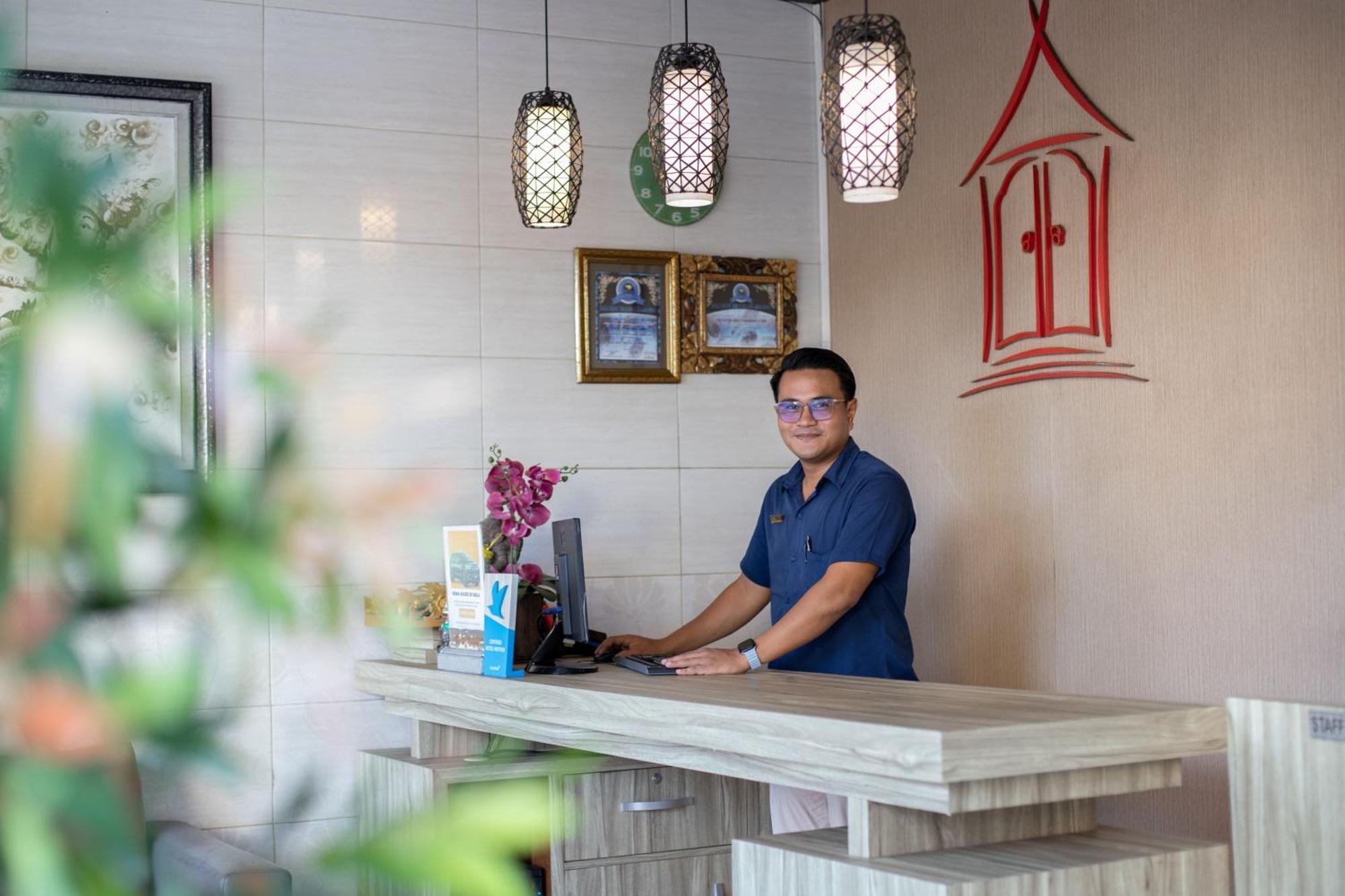 Angkul Angkul Beach Inn Kuta By Kamara Eksteriør bilde