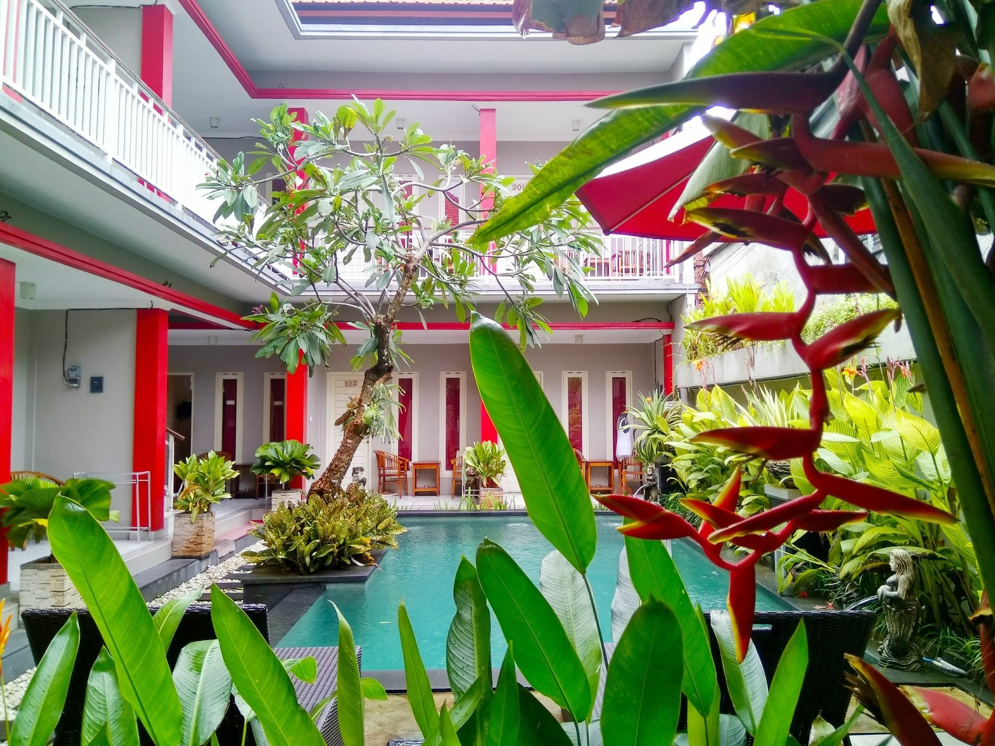 Angkul Angkul Beach Inn Kuta By Kamara Eksteriør bilde